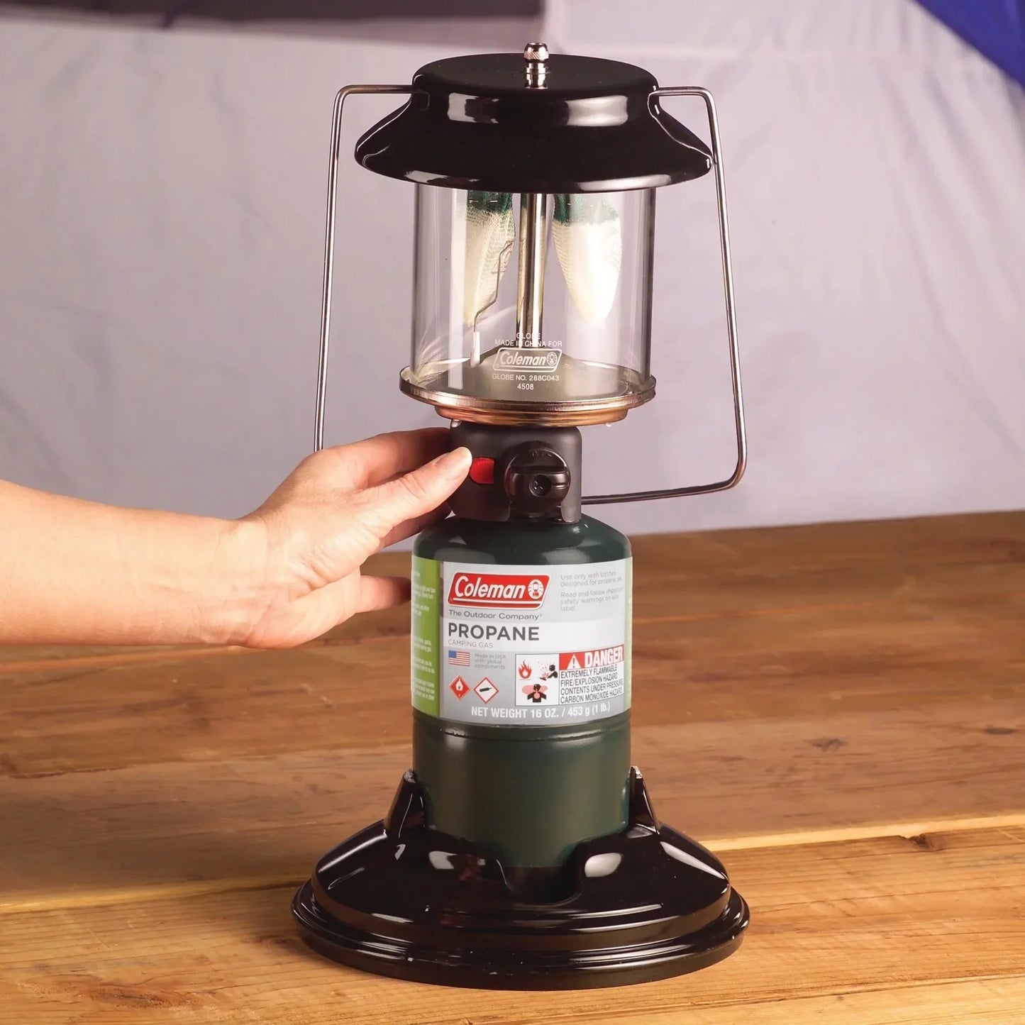 Quick Pack 810 Lumen Propane Lantern With Two Mantles For Camping