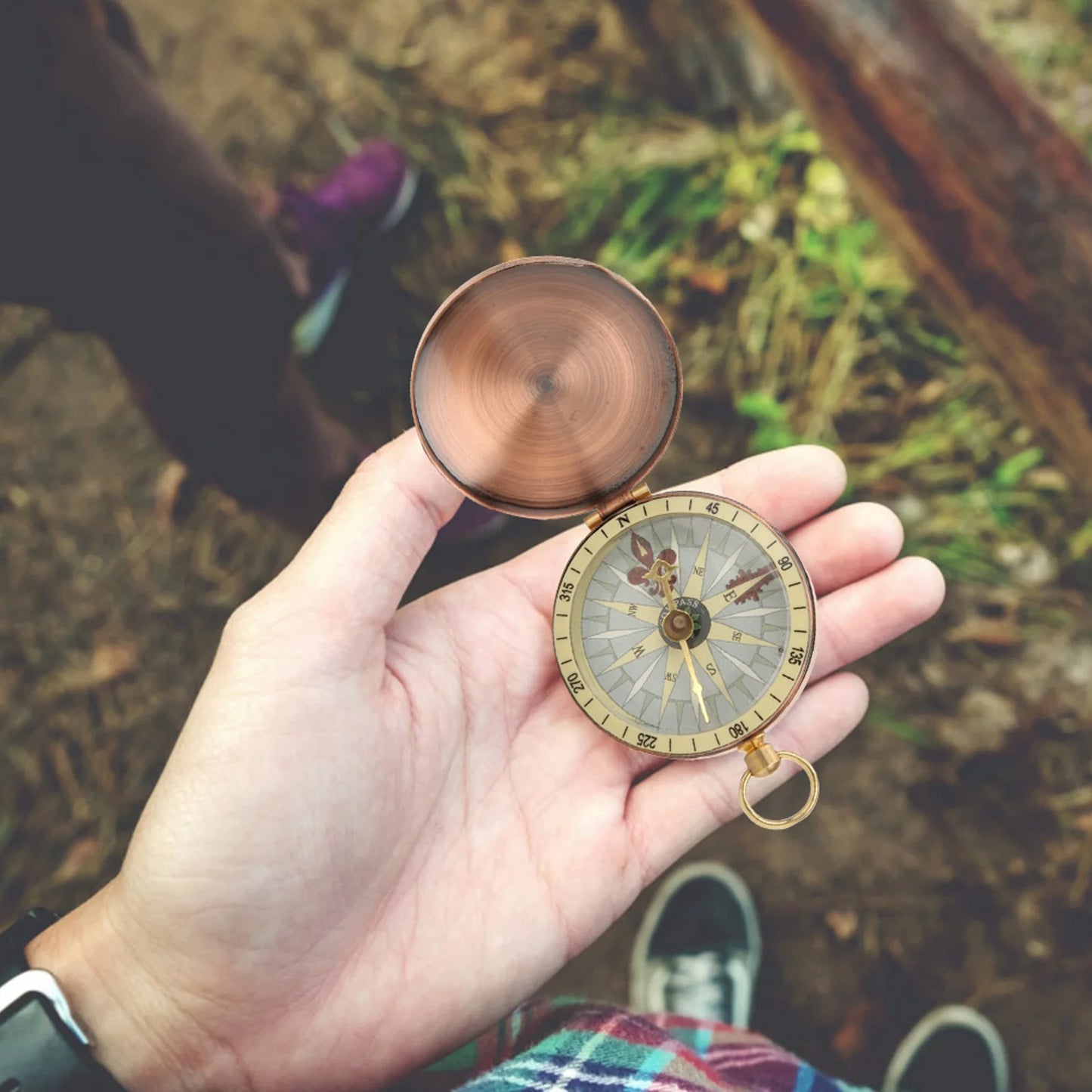 Metal  Portable Vintage Retro Metal Copper  Cover  Watch  for Camping Hiking Boating